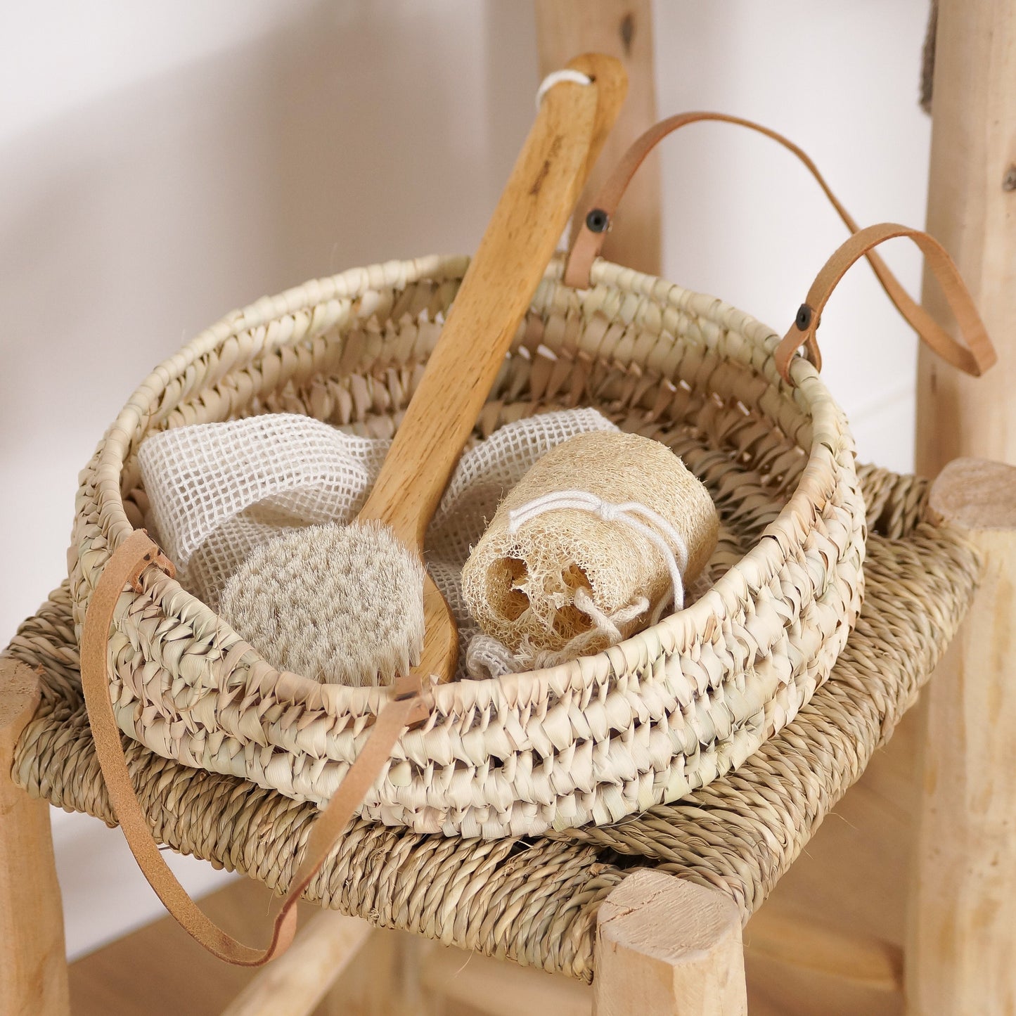 Panier Rond Plat en Feuilles de Palmier - Anses Cuir