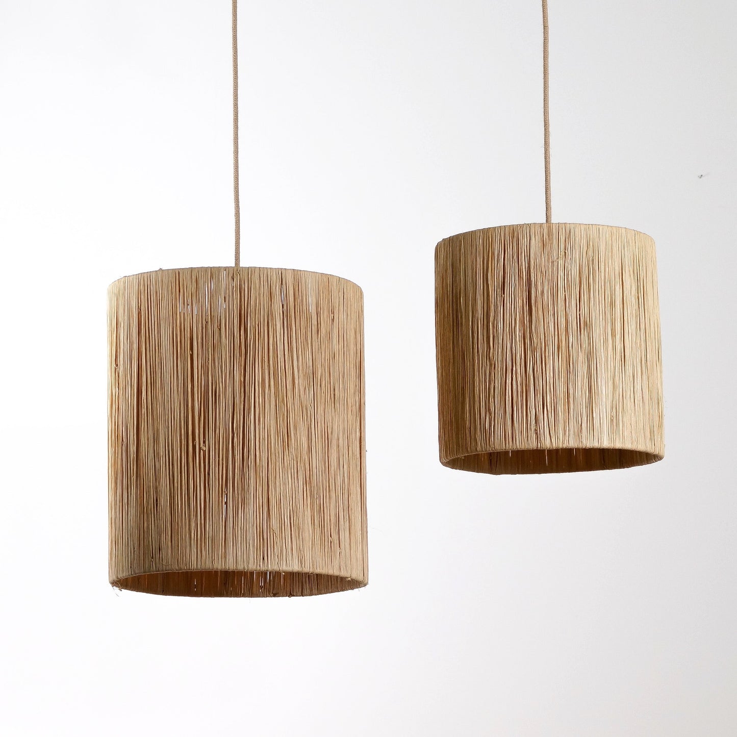 Suspension Ronde en Raphia Naturel